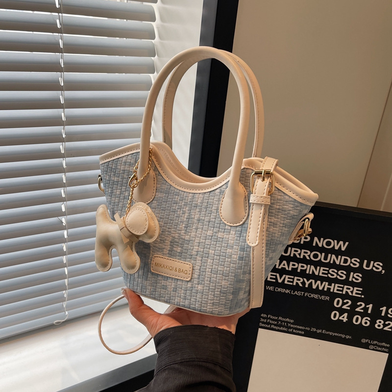 Handbag Shopping Bag Fashion Bucket Bag For Women Korean Style Simple Shoulder Bag Designer Summer Niche Trend Free Shipping Versatile Design Crossbod