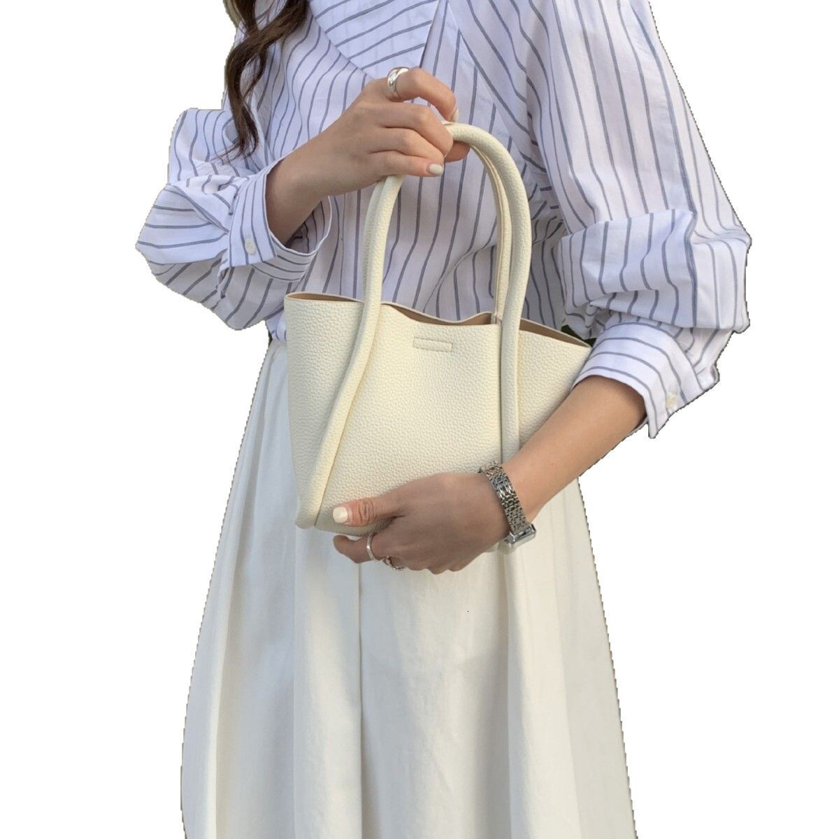 Top Brand High Quality New Style and Vegetable Basket Series Designer Edition Large Capacity Casual Handheld Bucket Bag for Women New Free Delivery De