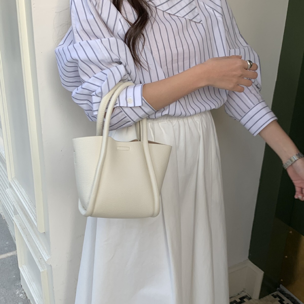 Top Brand High Quality New Style and Vegetable Basket Series Designer Edition Large Capacity Casual Handheld Bucket Bag for Women New Free Delivery De