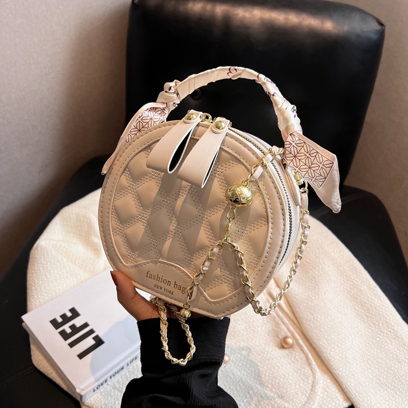 Quilted Embroidery New Women's Bag Fashion Trend Handbag Designer Shopping Bag Small Round Bag Free Shipping Internet Celebrity Style Simple Shou