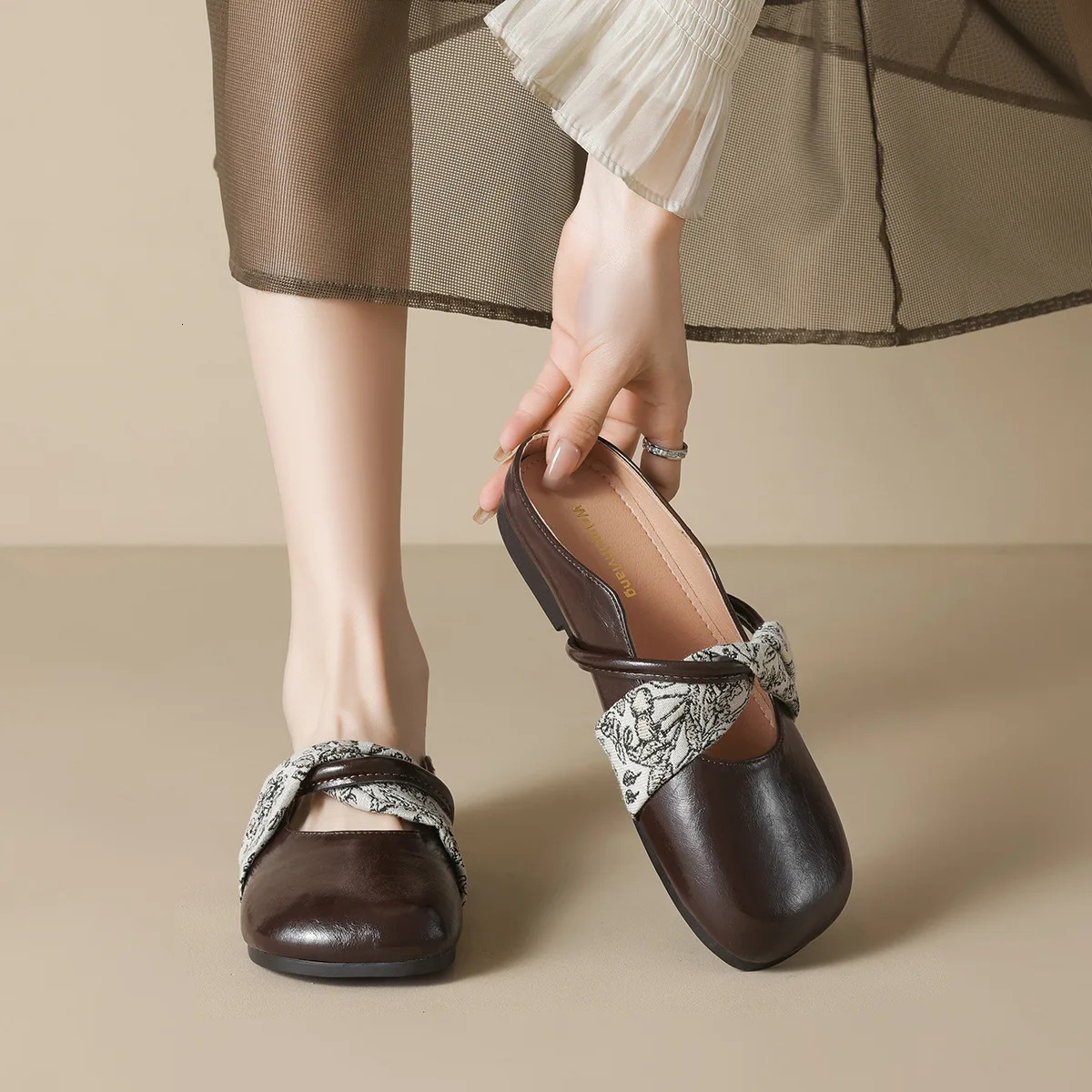 spring womens outdoor shoes Mules Slippers Ladies casual flat shoes Work shoes Boat shoes Large sizes 41-43 250528