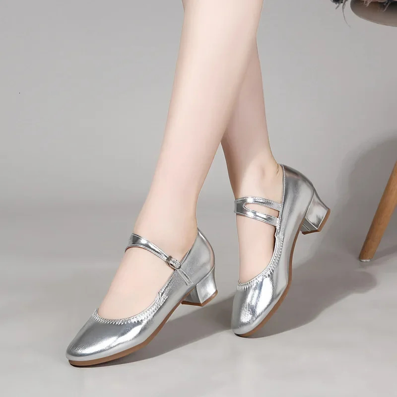 Arrival Womens Dance Shoes Double Climbing Square Dance Shoes Soft Bottom Four Seasons Dance Shoes Teacher Practice Shoes 250528