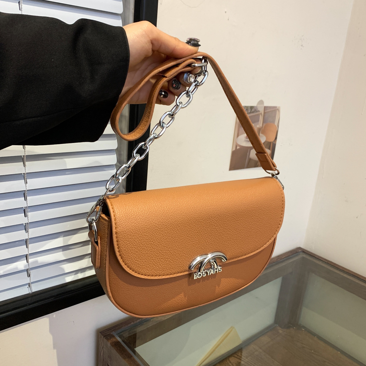 Free Shipping Designer Bag Trendy And Versatile For Women, Light Luxury Single Shoulder Bags, New Fashionable Crossbody Bags