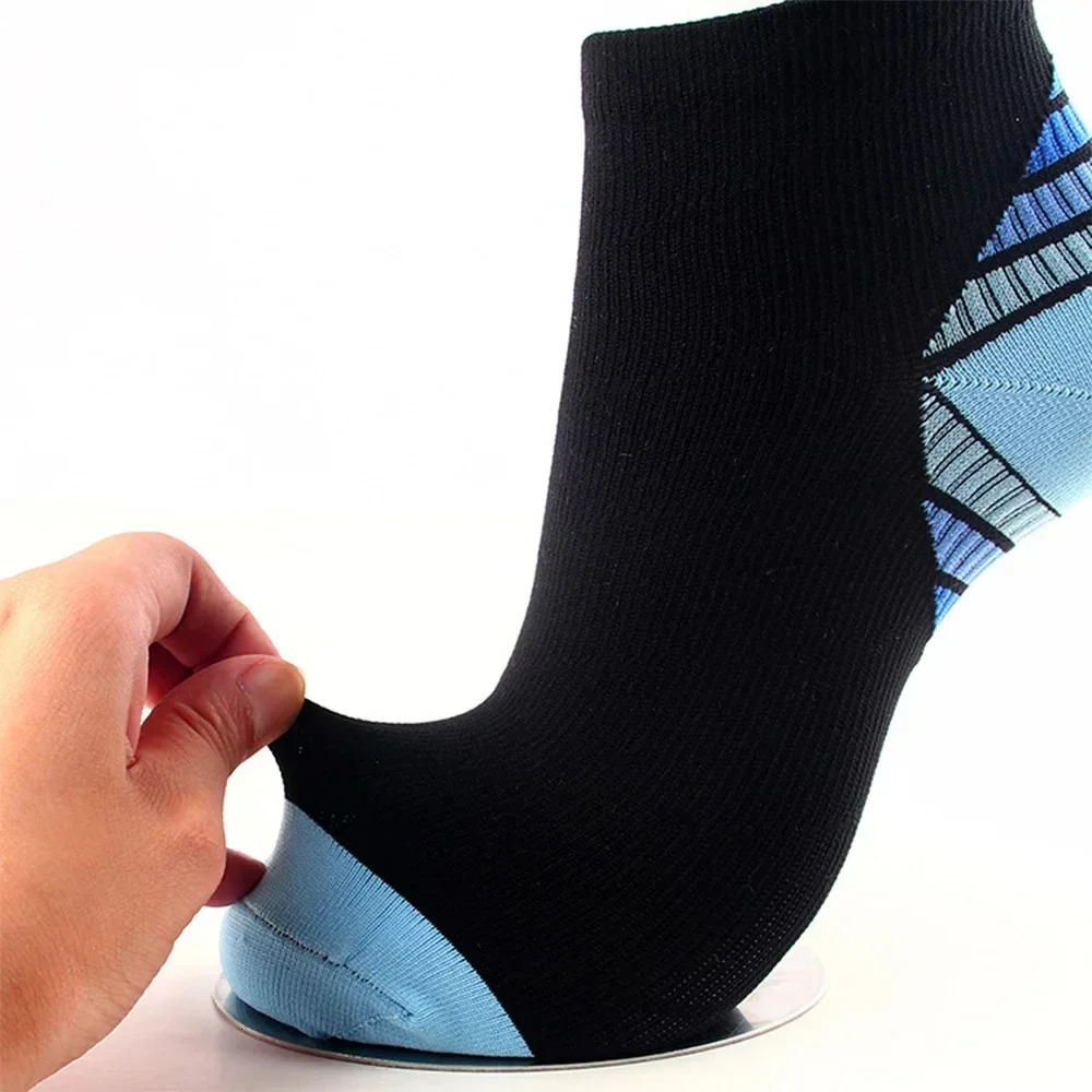 GOMOREON 1Pair Ankle Compression Sock for Men and Women Low Cut Running with Support 250530