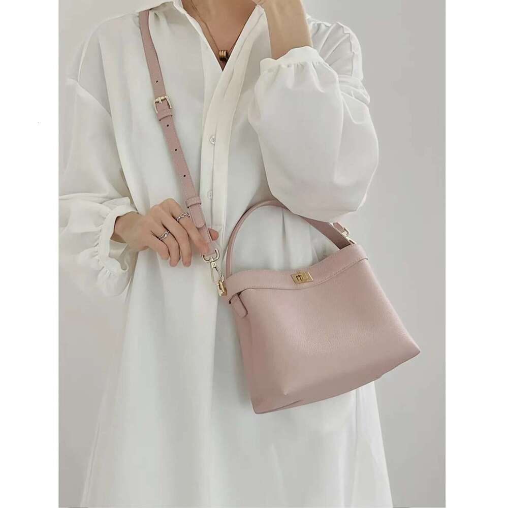 Designer Luxury Elegant Ladies Genuine Leather Handbag Design Simple Fashion Bucket High Quality Soft Cowhide Shoulder Bag For Womens