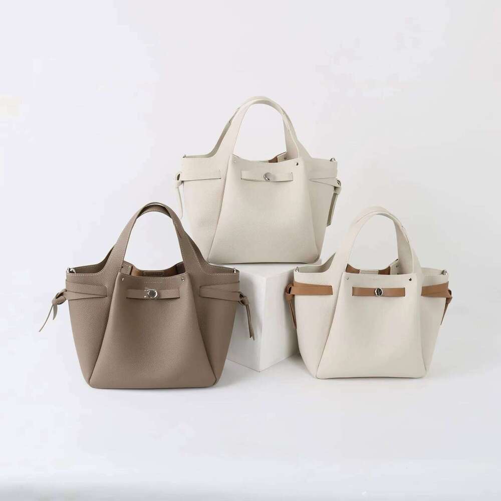 Personalized Initial Letter Custom New Fashion Head Layer Cowhide Large Capacity Pleated Commuter Tote Bag One-Shoulder Underarm