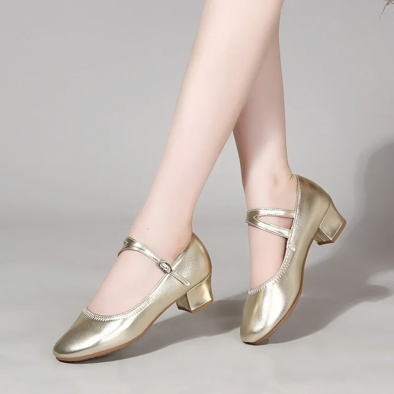 Arrival Womens Dance Shoes Double Climbing Square Dance Shoes Soft Bottom Four Seasons Dance Shoes Teacher Practice Shoes 250528