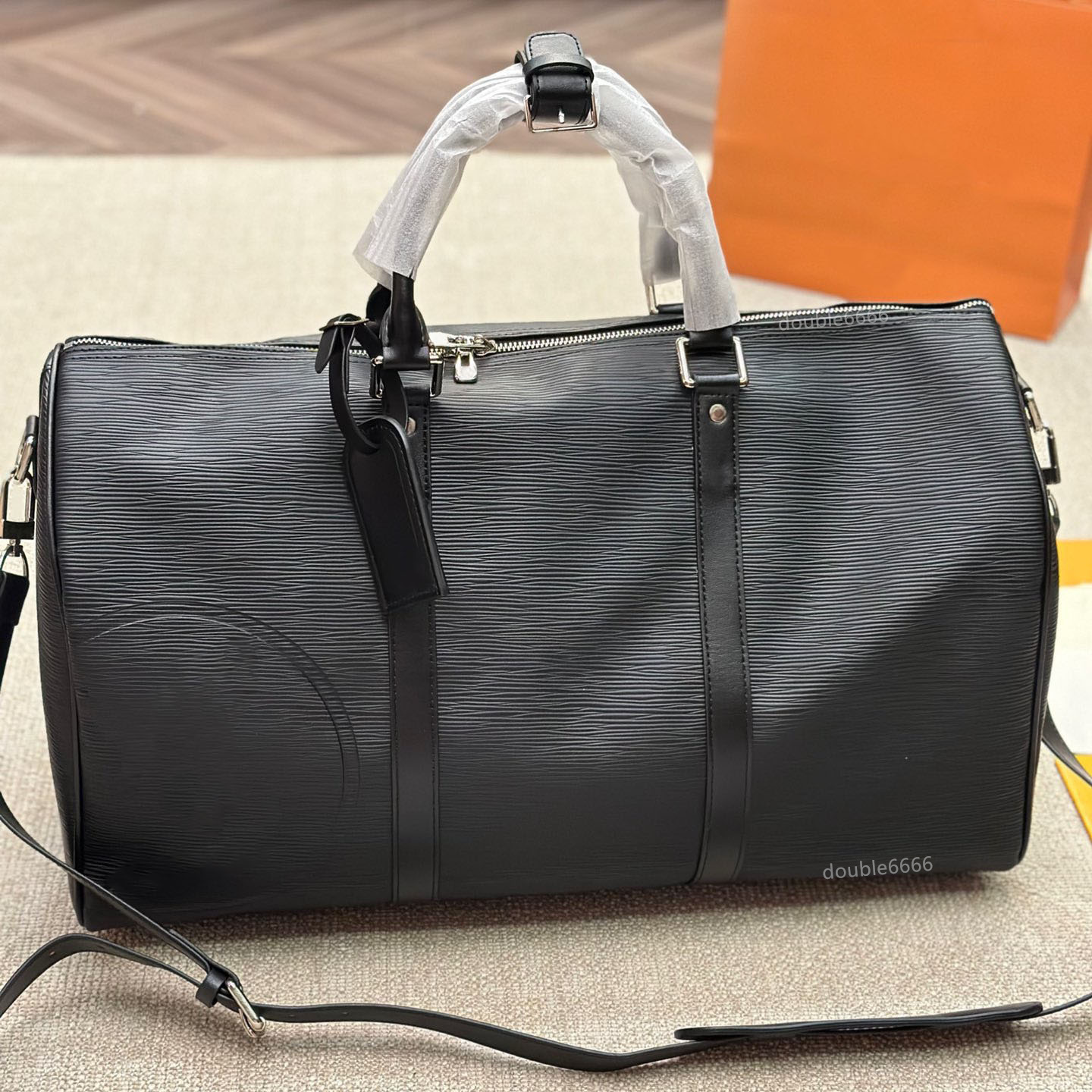 Luxury designer unisex water ripple travel bags, outdoor bags, fashion messenger bags, casual crossbody bags, versatile shoulder bags, fitness bags