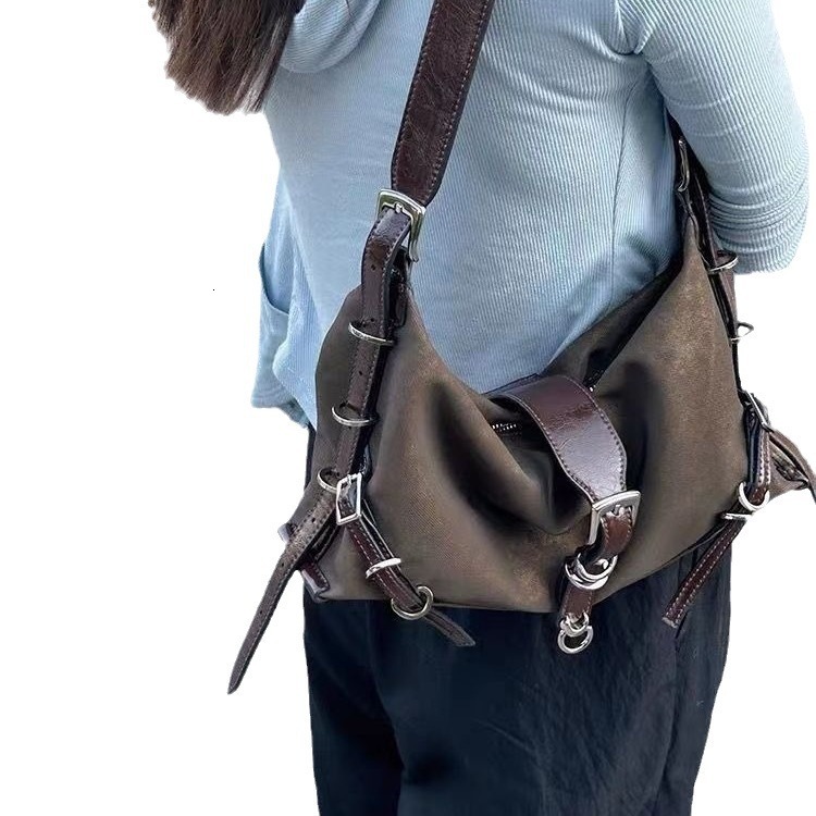 designer New Fashion Trend Unique Niche Underarm Bag Casual Simple Women's Phone Small Crossbody Shoulder Bag