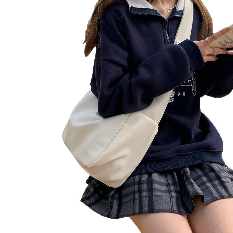 designer Large Capacity Bag for Women 2025 New Soft Leather Niche Commuter Tote Bag College Student Class Shoulder Bag Crossbody Bag