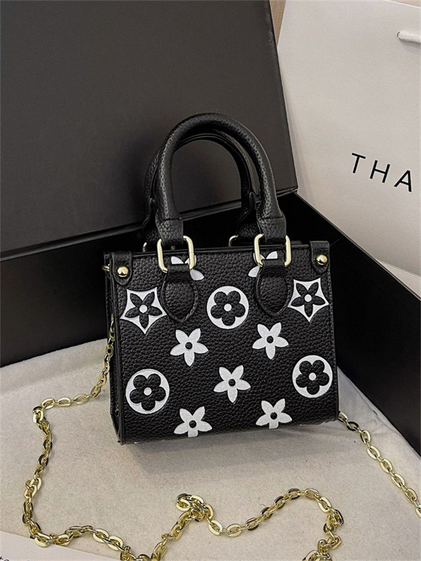 free shipping designer shoulder bags for girls fashionable Versatile bag chain classic flap for woman black white pink blue brown