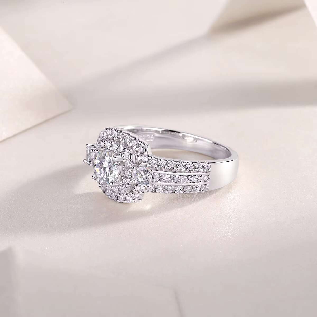 Jiuzhuan Jewelry 925 Sterling Silver Ring Crown Moissanite Engagement Wedding Ring for Women R231213431-50