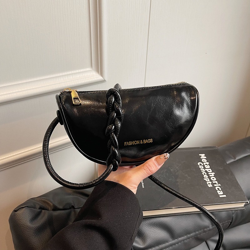 2025 New Fashion Croissant Bag For Women Free Shipping Simple Casual Handbag Shopping Bag Retro Shoulder Bag Designer Trendy Saddle Bag