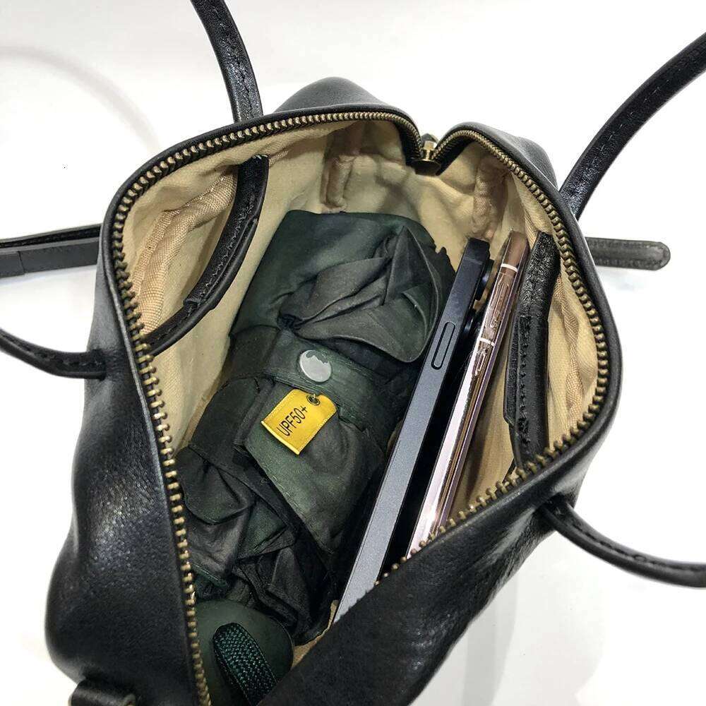 Small Women's Designer luxury bag Handbag With Flap Casual Zipper Shoulder Bag For Phone And Makeup Crossbody Stylish Design