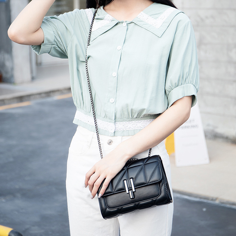 designer 2025 New Fashion Trend Versatile Simple Women's Bag Quilted Buckle Bag Women's Shoulder Crossbody Bag Small Chain Bag