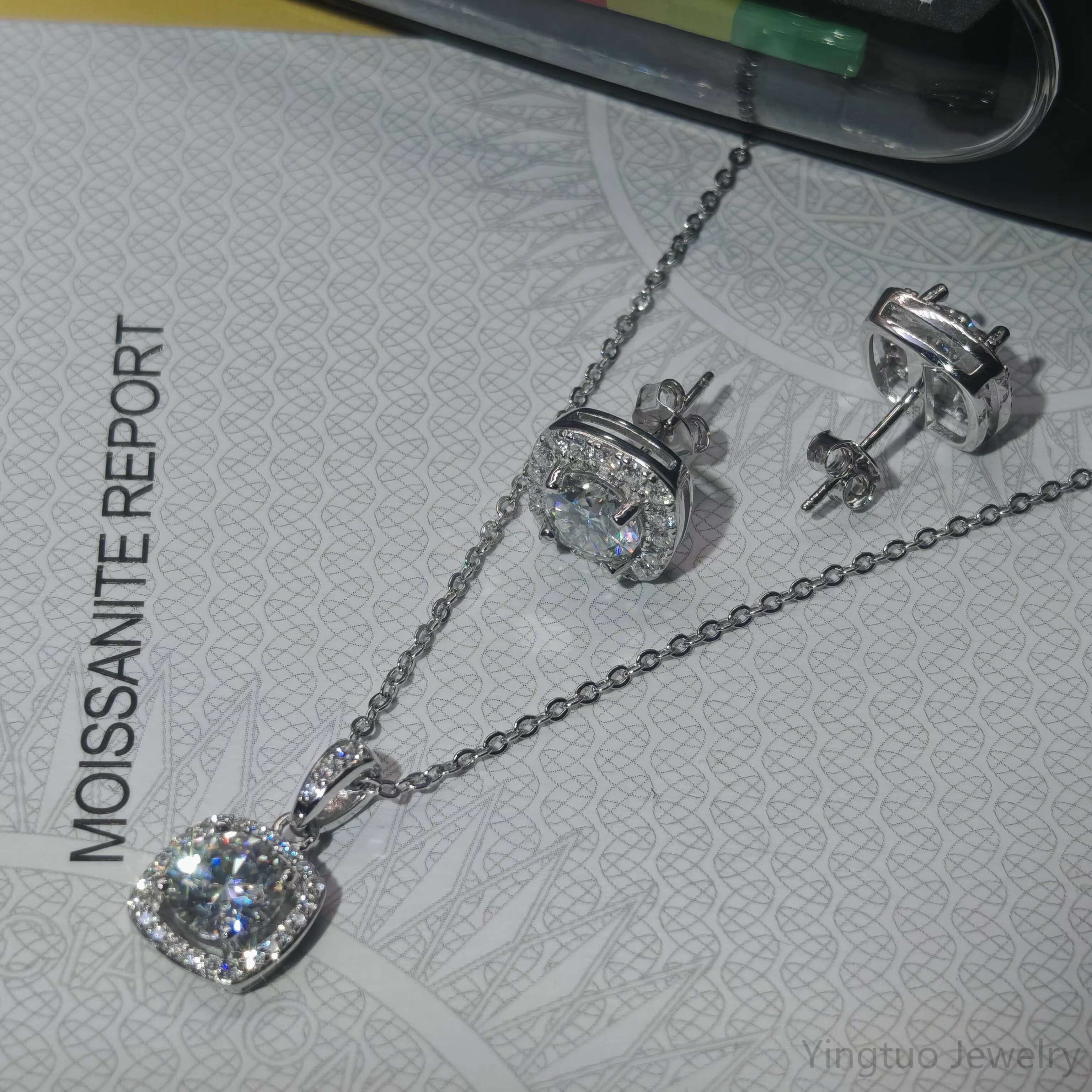 2025 New Arrival Hip Hop Earrings 5.0mm S925 18K White Gold Plated Moissanite Earrings Necklace Set for Wedding Gift Party