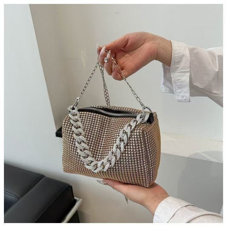 New Style Rhinestone Bag Handbag for Women 2025 High-Quality Texture Crossbody Handbag Evening Bag Chain Shiny Full Diamond Bag New Free Delivery Desi
