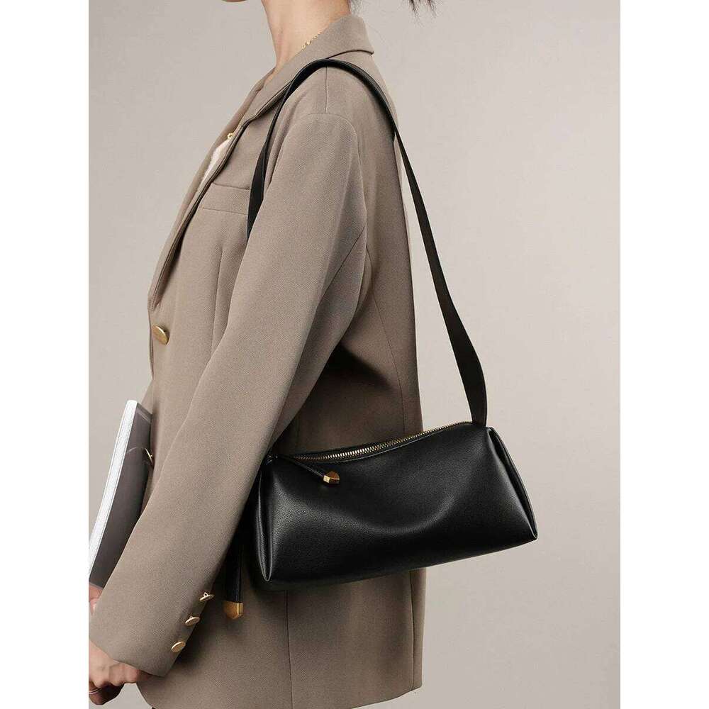 Black Cowhide Women's Pillow 2024 Summer Classic Designer luxury bag Soft Underarm Bag Fashion Lady Commuter Pouch