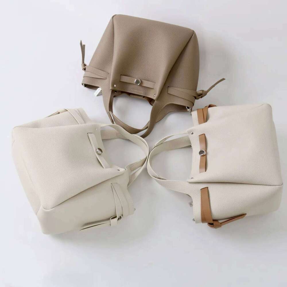 Personalized Initial Letter Custom New Fashion Head Layer Cowhide Large Capacity Pleated Commuter Tote Bag One-Shoulder Underarm