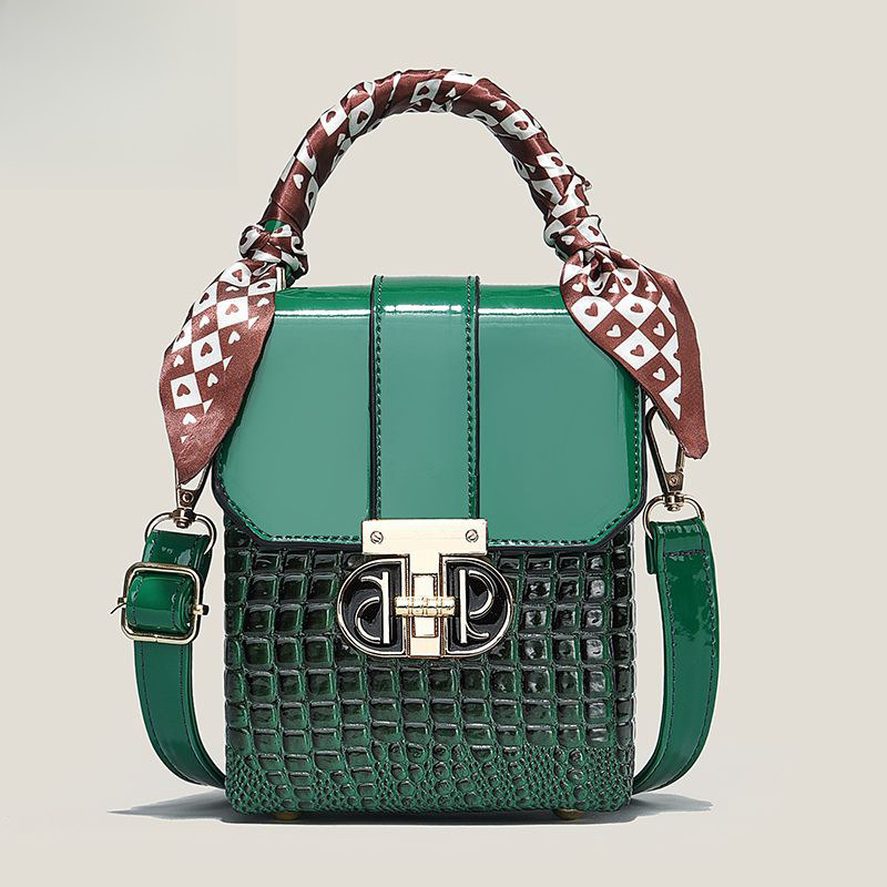 Top brand high-quality new free designer bag high-end mobile phone bag crossbody bag fashionable crocodile pattern shoulder bag brand new free designe