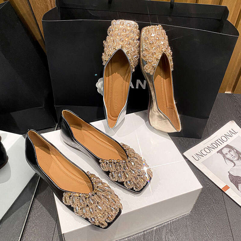 Soft Sole Loafers 2023 New Spring Crystal Wedding Flat Rhinestone Moccasins Large Size Women's Shoes 41 to 43