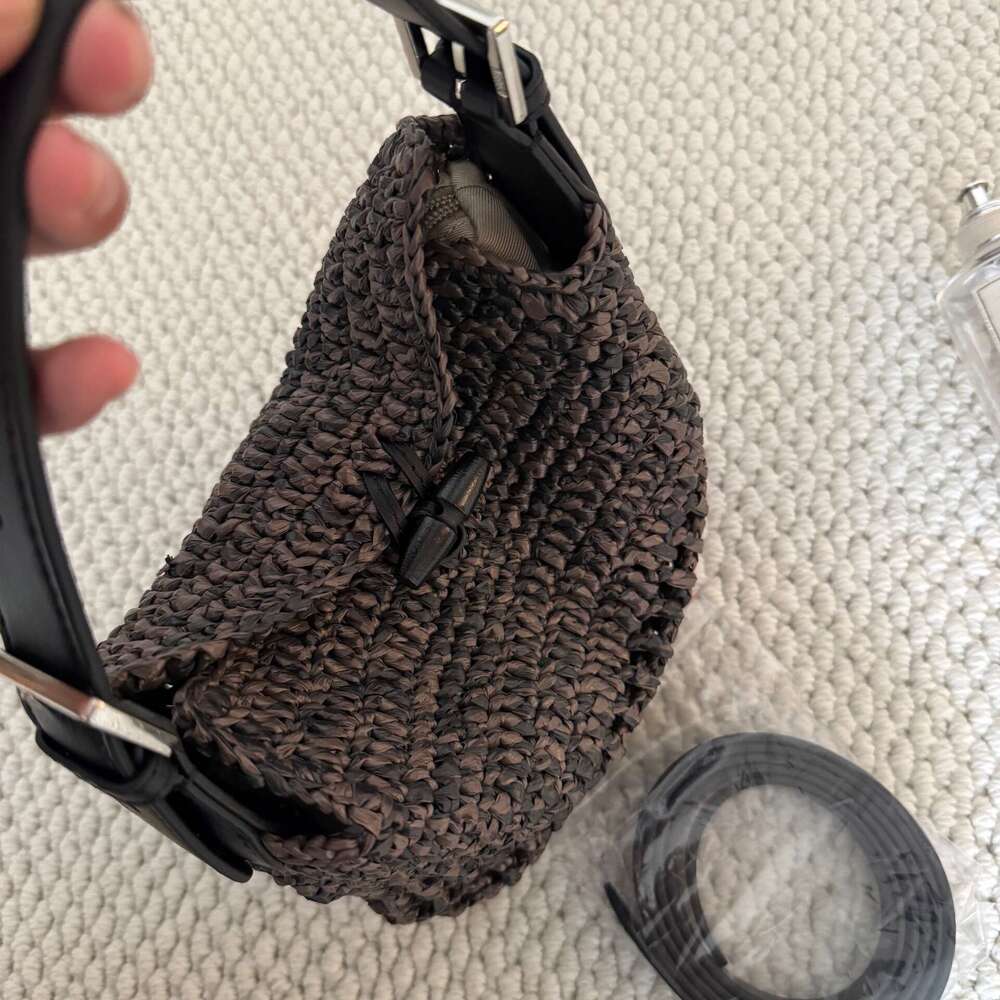 Straw Beach Tote New Handwoven Raffia PP Straw Single Shoulder Crossbody Fashion Niche Designer Women S Bag Crossbody Bag