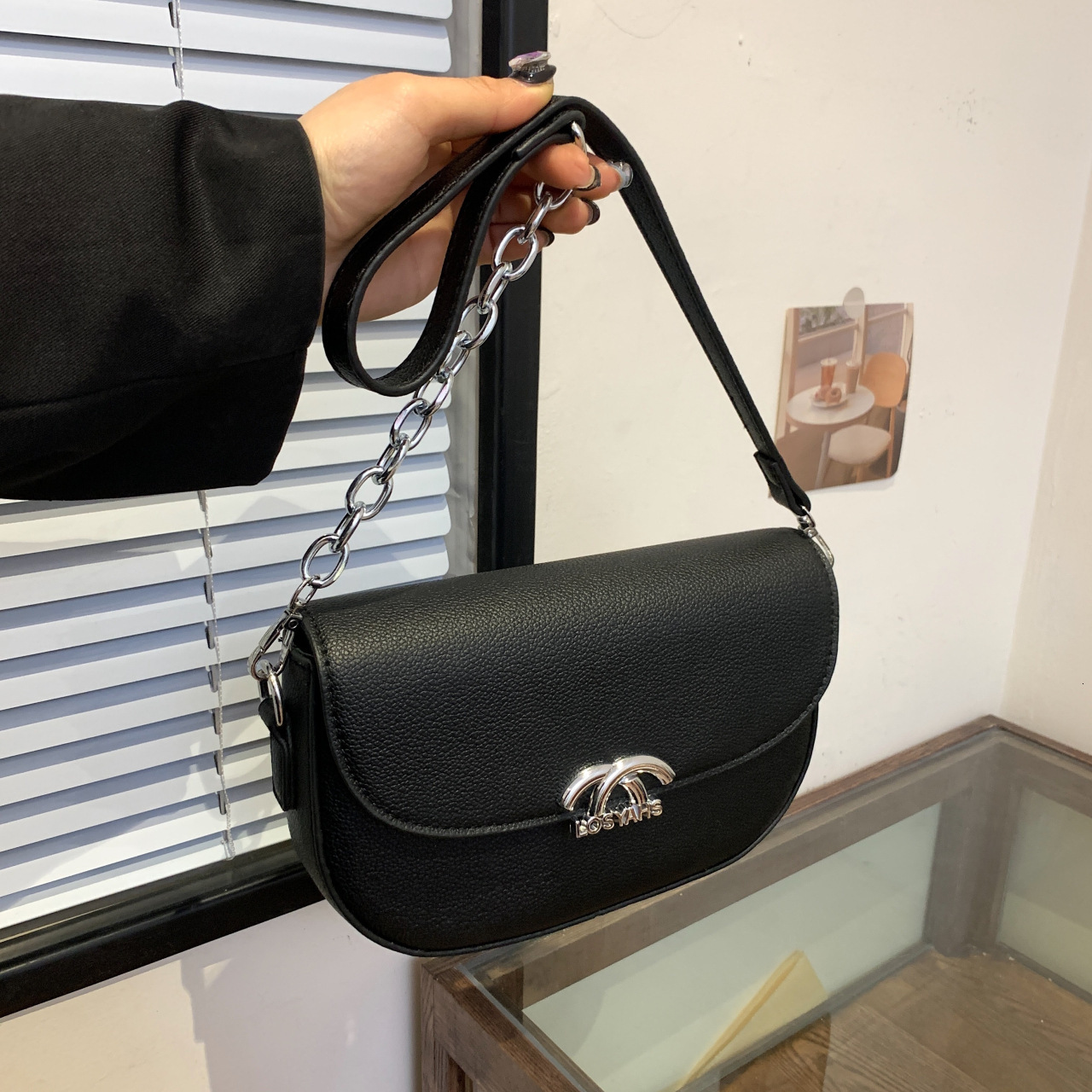 Free Shipping Designer Bag Trendy And Versatile For Women, Light Luxury Single Shoulder Bags, New Fashionable Crossbody Bags