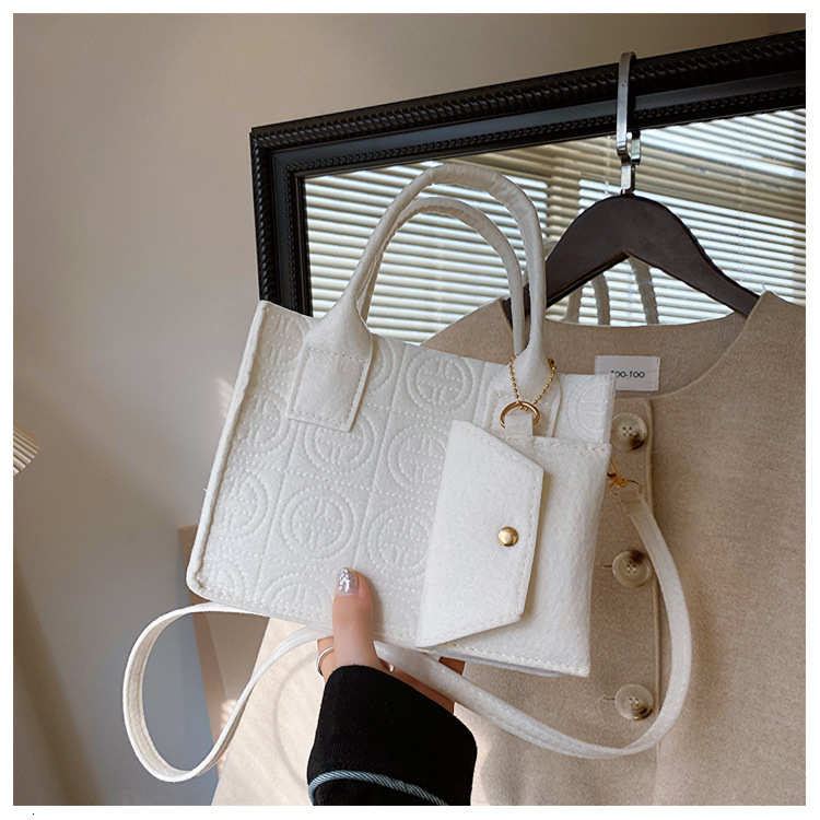 Free Shipping Designer Bag Small Fresh And Stylish Solid Color Handbag 2024 New Style This Year's Popular Embossed Felt Cloth Crossbody Bag