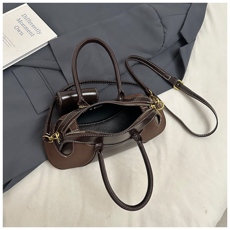 2025 Autumn Winter New Simple Shoulder Designer Bag Korean Style Niche Free Shipping Shopping Bag Trendy Women's Handbag Fashion Pillow Bag