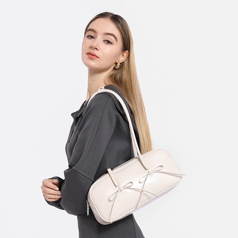 designer Korean Style Trendy Hot-Selling Ballet Style Simple Underarm Bowling Bag for Women Versatile Personality Commuter Fashionable Shoulder Bag