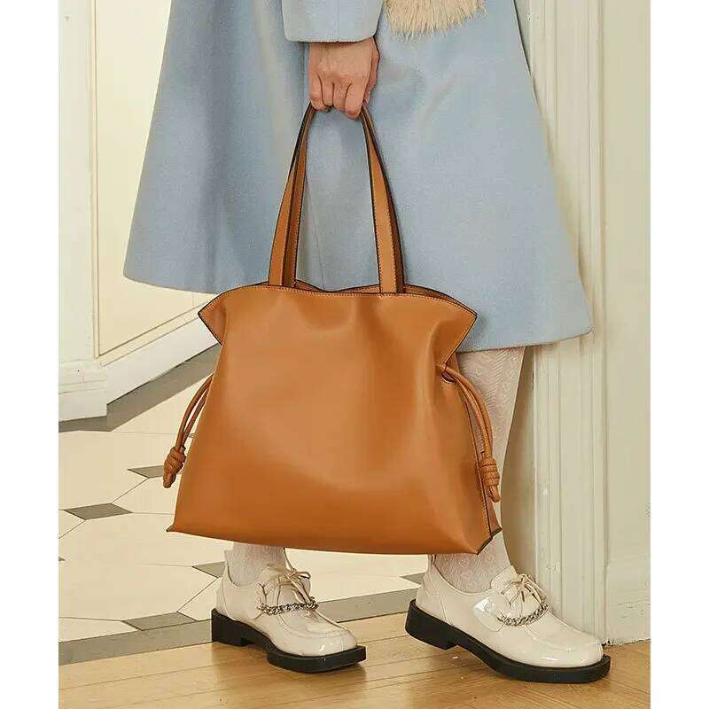 Small Leather Female Fold Shoulder Draw Rope Tote Simple New Korean Fashion Cowhide Big Ziplock Bag