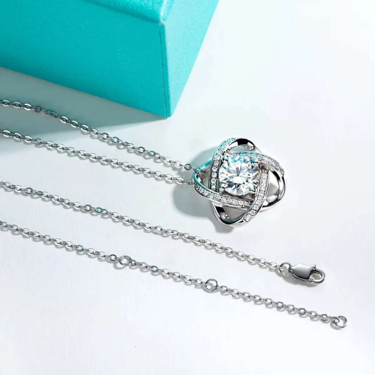 925 Moissanite 1.5mm D Color Clover Shaped Stud Earrings Jewelry Wholesale