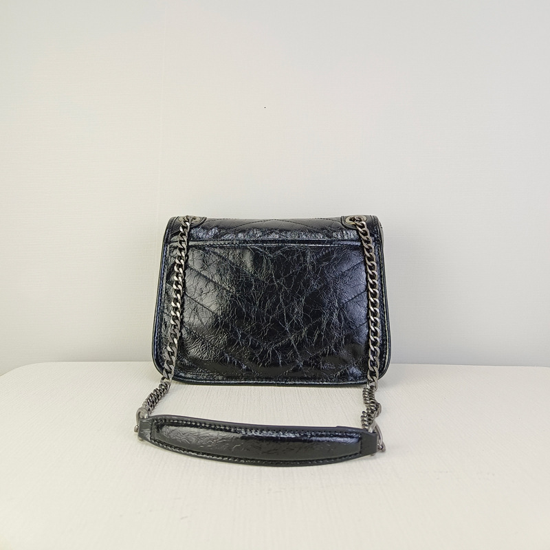 New layered cowhide crossbody bag with high-end feel, women's genuine leather shoulder bag, new free delivery designer bag