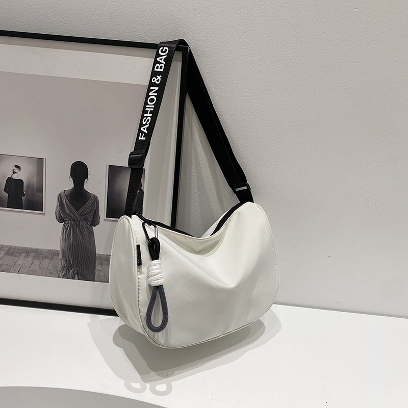 Free Shipping Designers New Trendy And Versatile Shoulder Bag Fashionable And Casual Texture Tote Bag Womens Casual School Work Bag