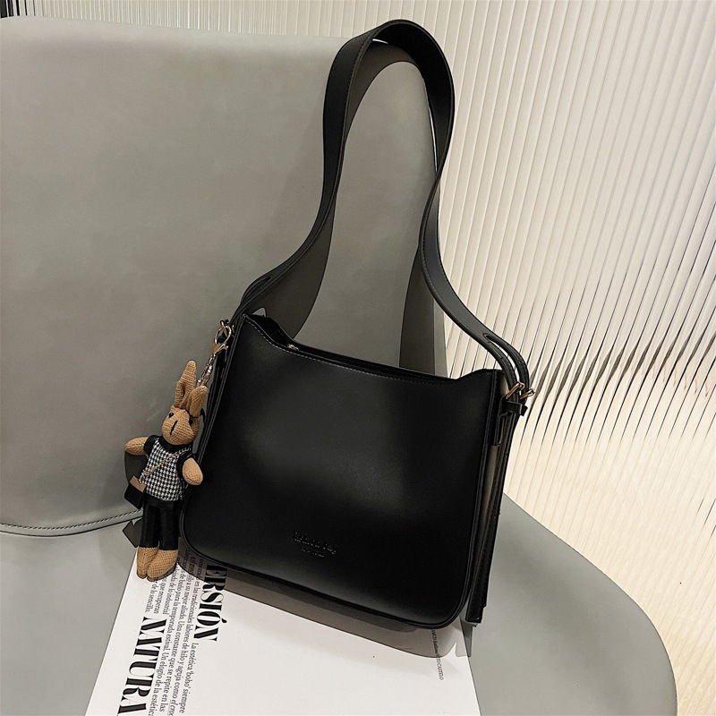 Top quality Brand High Quality New Style High-end Commuter Bag Textured Tote Bag Designer Bag Class Bag Bucket Bag New Free Delivery Designer Bag