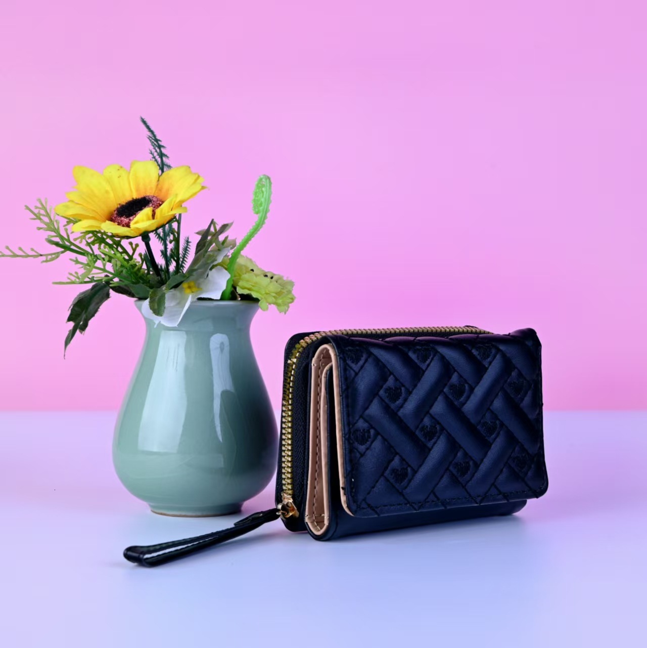 New Women s Wallet Fashion Embroidery Heart shaped Coin Wallet Designer Multi card Slot Large Capacity fashion fashion Women s Wallet