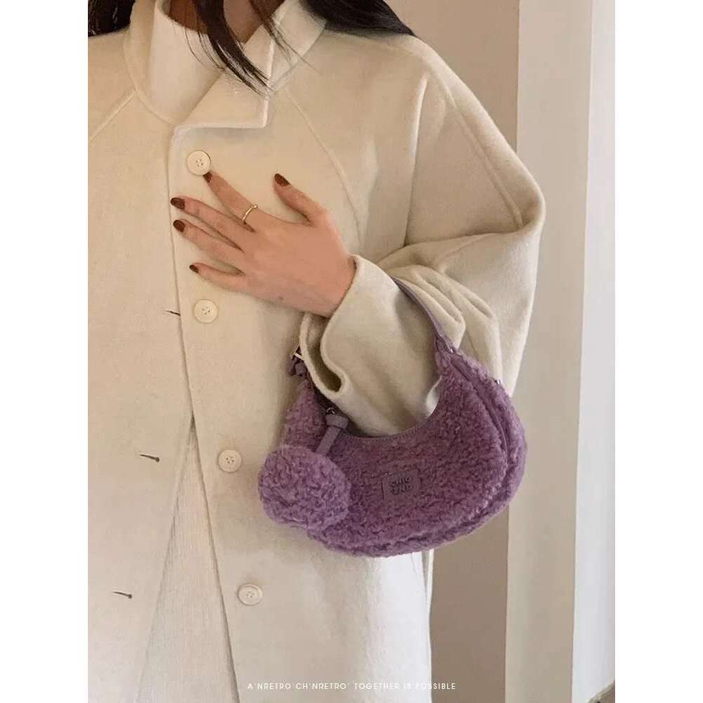 Hot Selling New Niche Design Shoulder Crossbody Bag Women's Autumn And Winter Plush Handbag Designer Bags