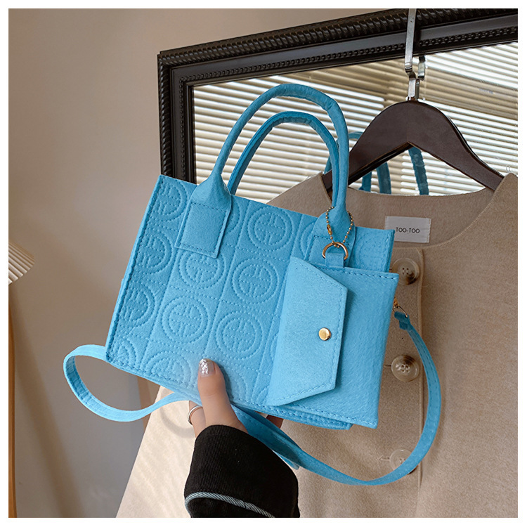 Free Shipping Designer Bag Small Fresh And Stylish Solid Color Handbag 2024 New Style This Year's Popular Embossed Felt Cloth Crossbody Bag