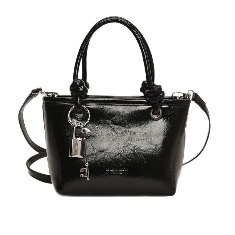 designer Fashion Ins High-End 2025 Spring Trend New Simple Single Shoulder Crossbody Bag Super Popular Handheld Bucket Bag for Women