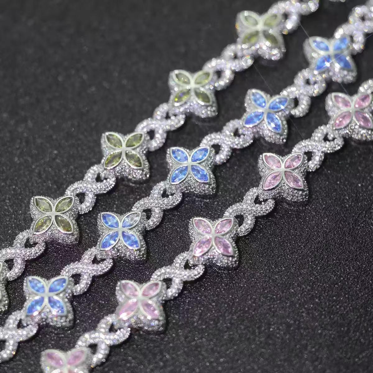 Fashion Hip Hop Jewelry Gold Plated 925 Sterling Silver Colored Moissanite Diamond Four Leaf Clover Necklace Cuban Link Chain