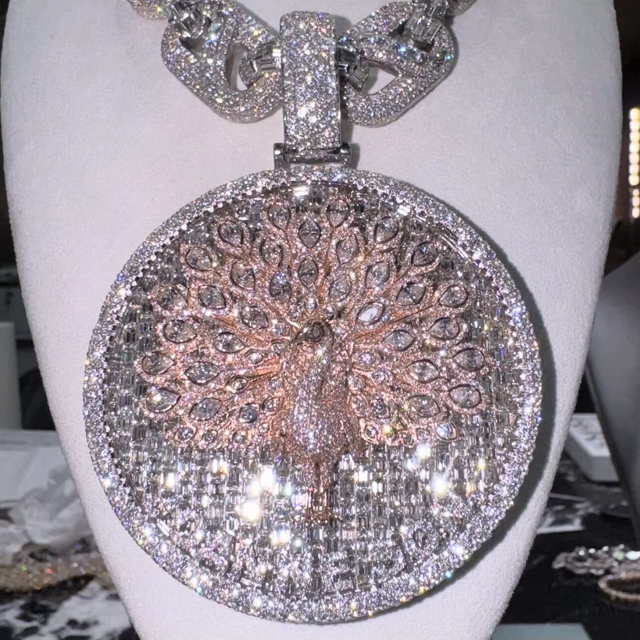 2Inch 2.5Inch 3Inch Iced Out Moissanite Diamond Circle Pendant For Men Hip Hop Moissanite Pendant