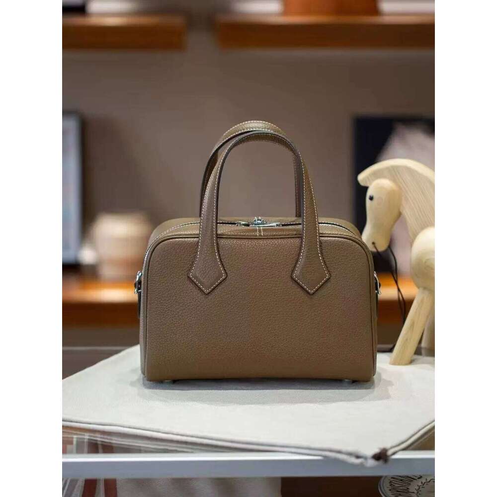 Designer bag 52 Genuine Leather Handbag 25cm size Bowling Women's Top Layer Cowhide Pillow Shoulder Crossbody Bag Small