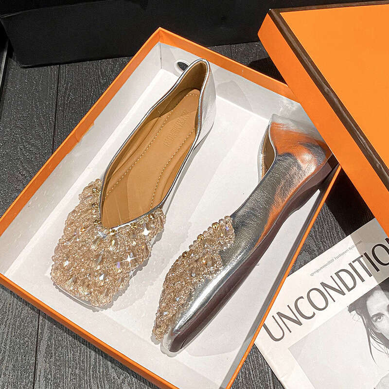 Soft Sole Loafers 2023 New Spring Crystal Wedding Flat Rhinestone Moccasins Large Size Women's Shoes 41 to 43