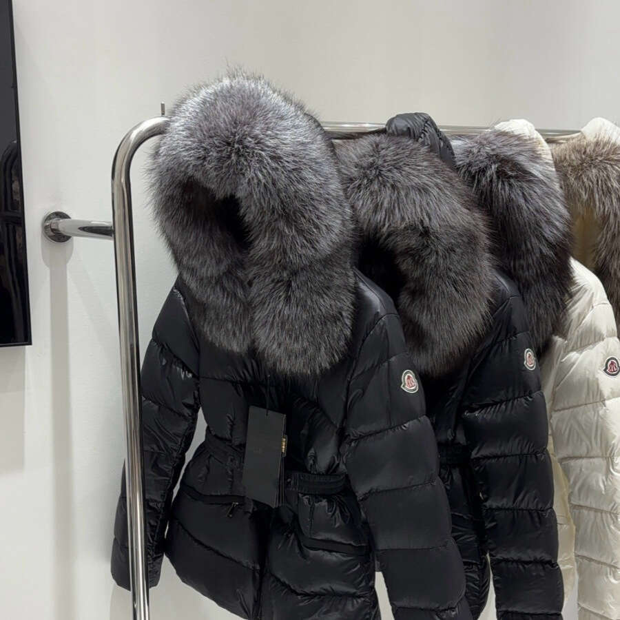 2024 New Slim Fit Versatile Goose with Fur Collar, Silver Fox Waist-Cinching Stylish Petite Coat Down Jacket