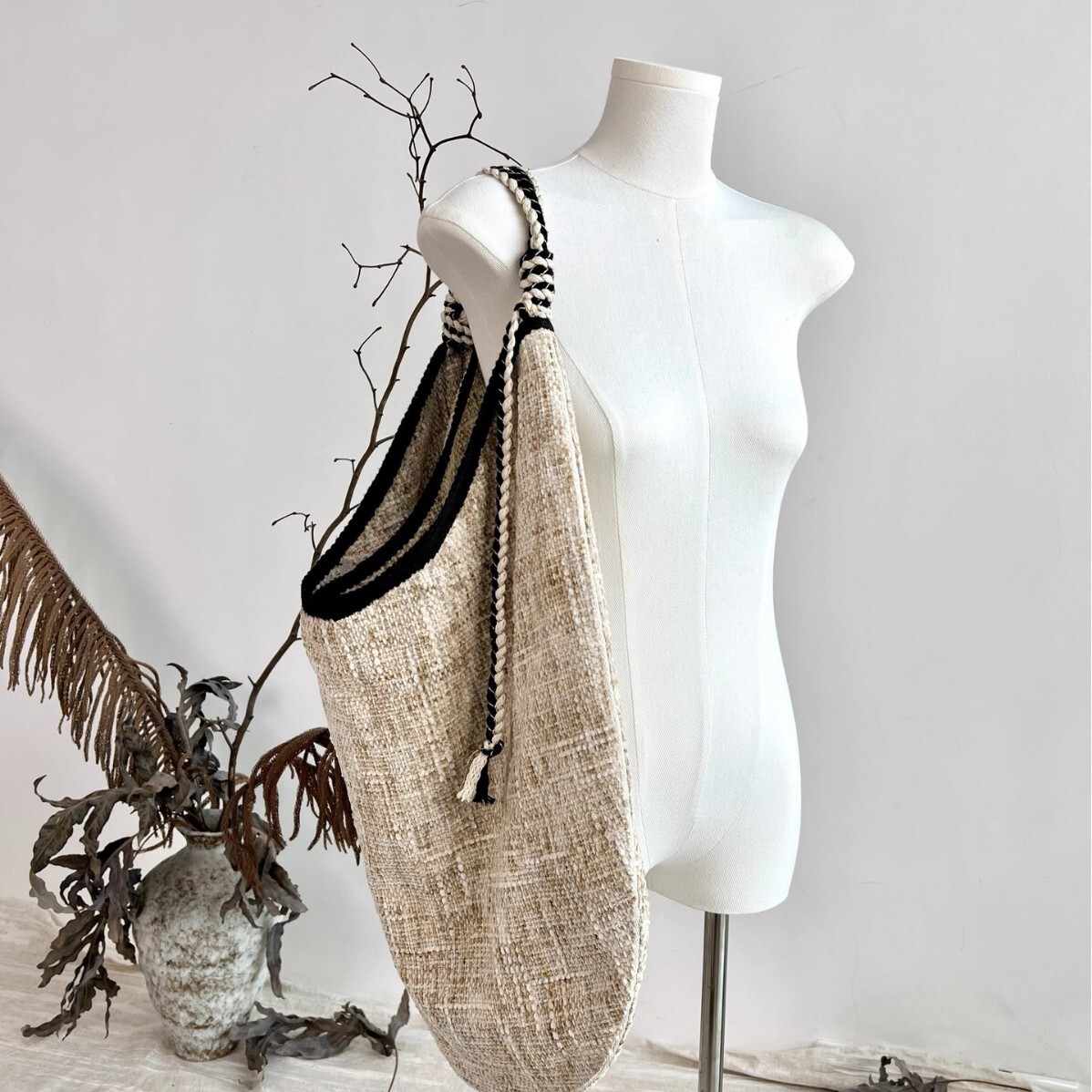 Top quality Brand High Quality New Style Designer Woven Tote Bag Style Woven Tape Patchwork Bucket Shoulder Handbag New Free Delivery Designer Bag