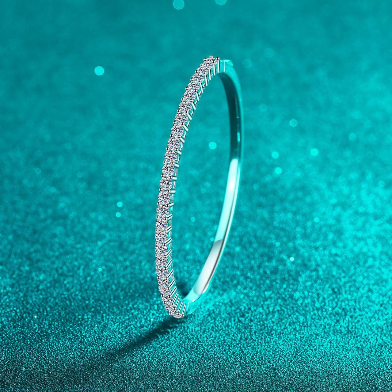 Luxurious Sterling Silver Pt950 Bangle Set With Paved Moissanites Ideal Romantic Present