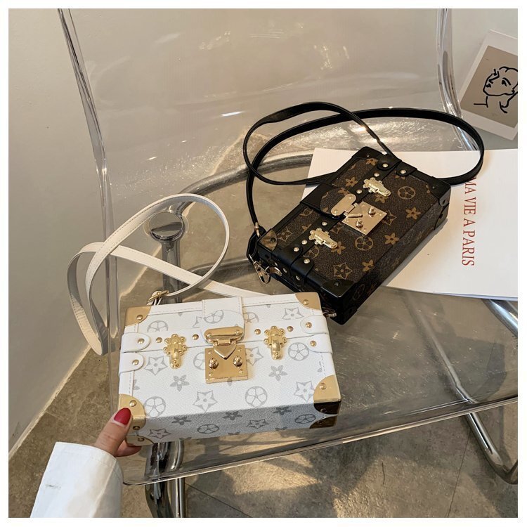 New Style Single Shoulder Bag for Women High-End Crossbody Bag Vintage Small Box Boutique Women's Bag New Floral Small Square Bag New Free Delive