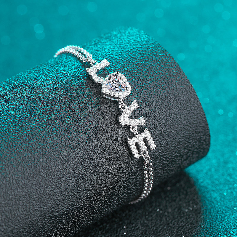 925 Sterling Silver LOVE Bracelet with Heart-Shaped Moissanite, Platinum Plated, Adjustable Chain, Perfect Gift for Valentine's Day