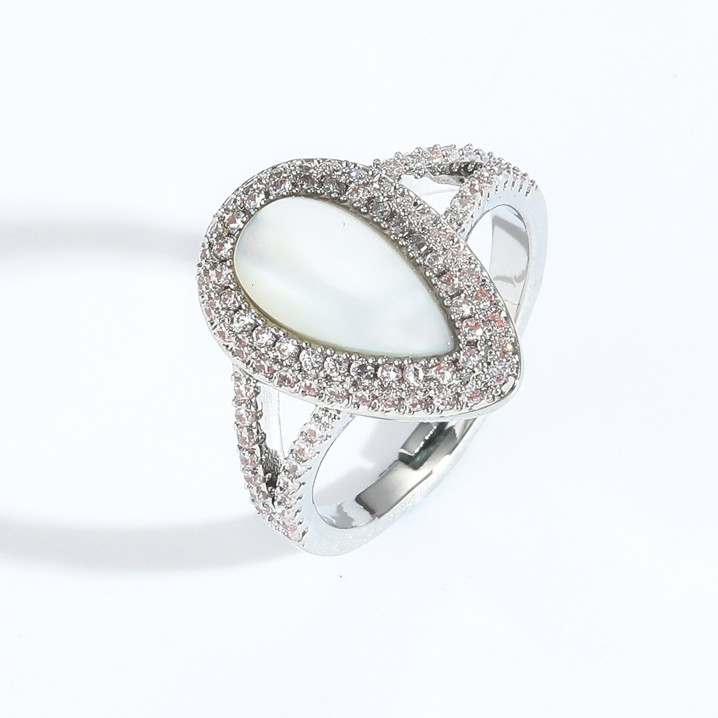 High-End Sense Ring for Women Unique Niche Ring Copper Micro-Inlaid Moissanite Shell Open Ring Trendy Womens Jewelry moissanite