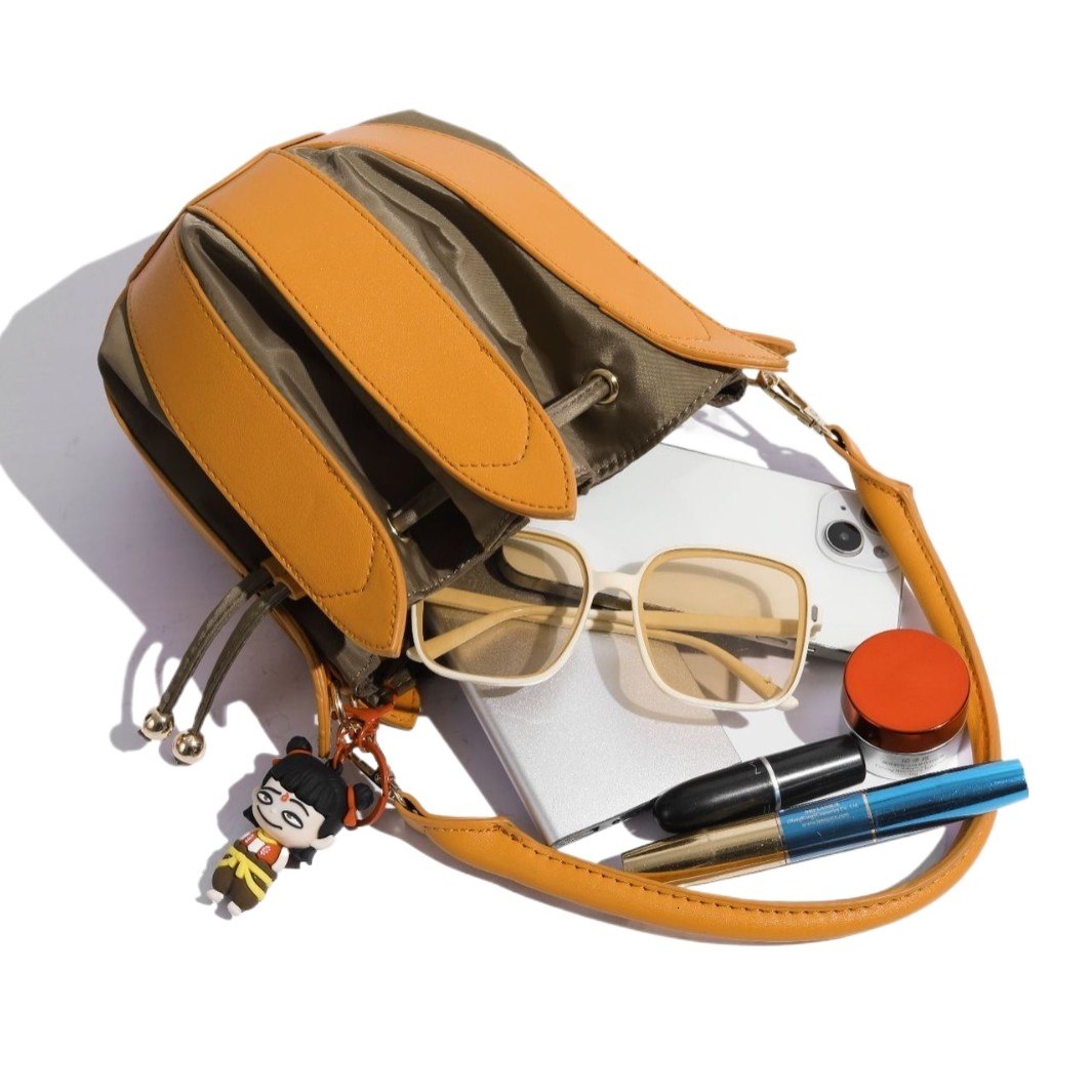 designer Super Popular Lotus Bag Bucket Bag 2025 New Original Niche Design Brown Pumpkin Bag Handheld Shoulder Crossbody Bag